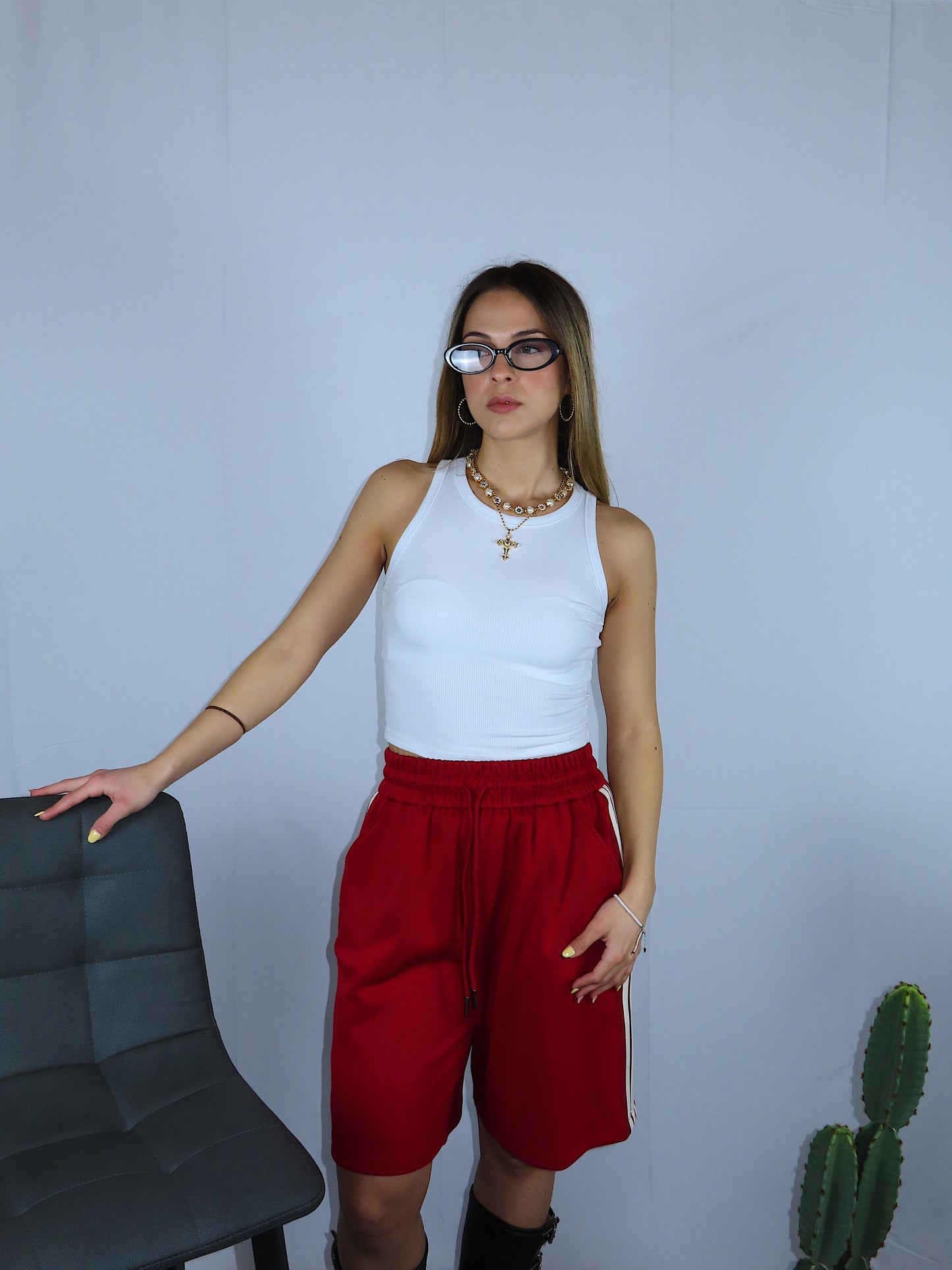 Shorts lumina red donna vista frontale tessuto leggero