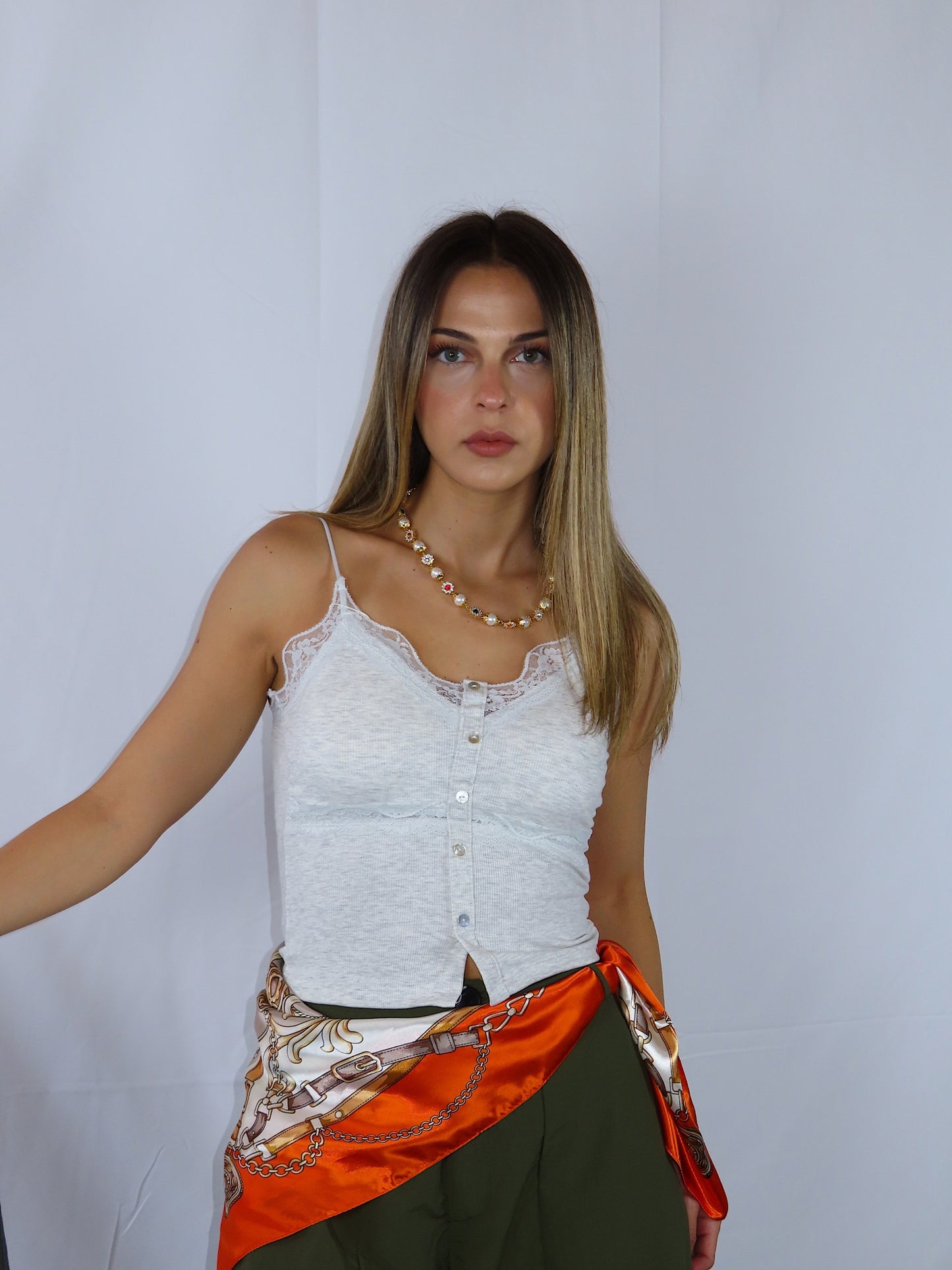 Top mia donna coppe integrate bretelle elastiche vista frontale
