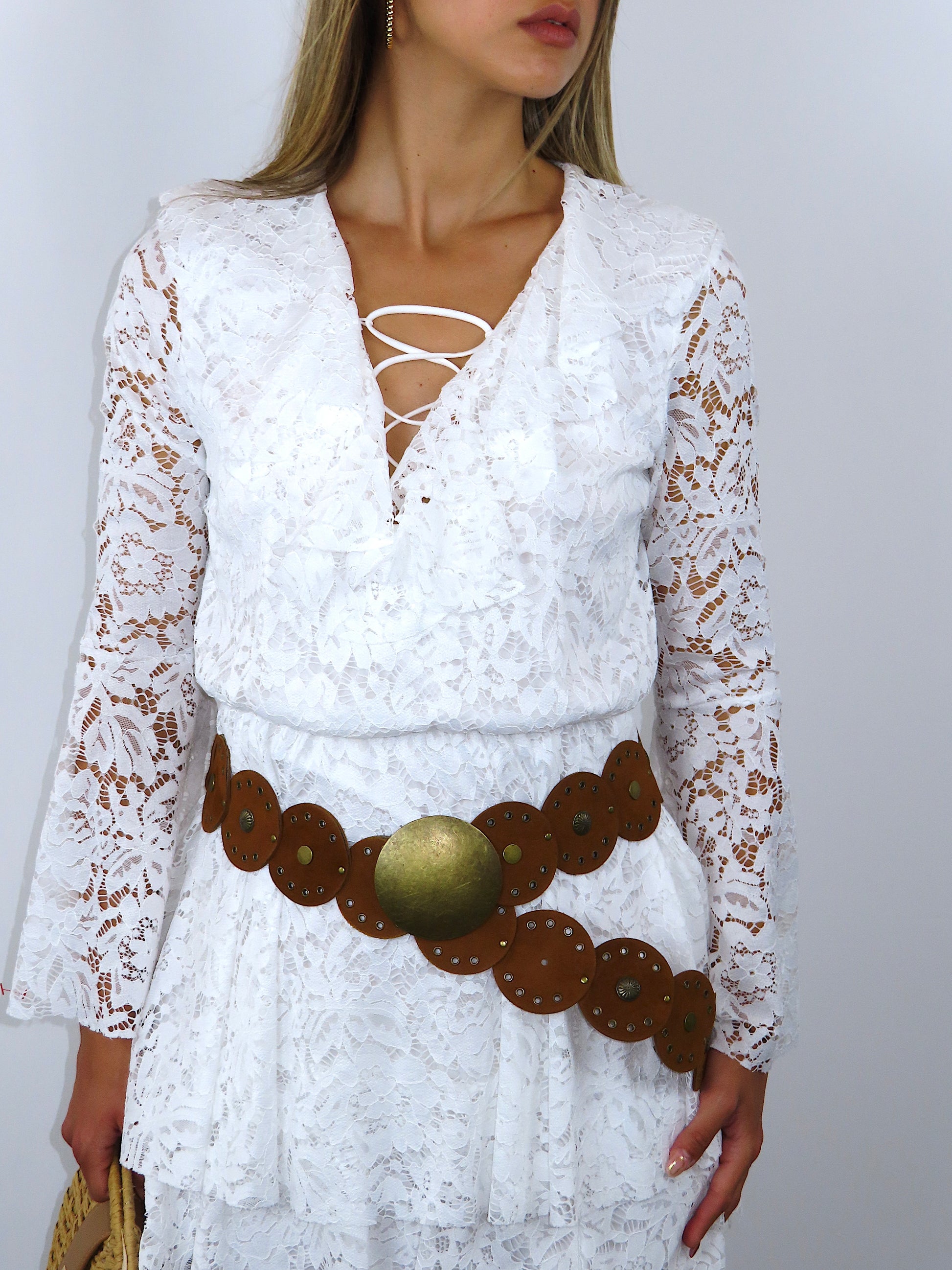 Dress isla donna primo piano dettaglio pizzo floreale