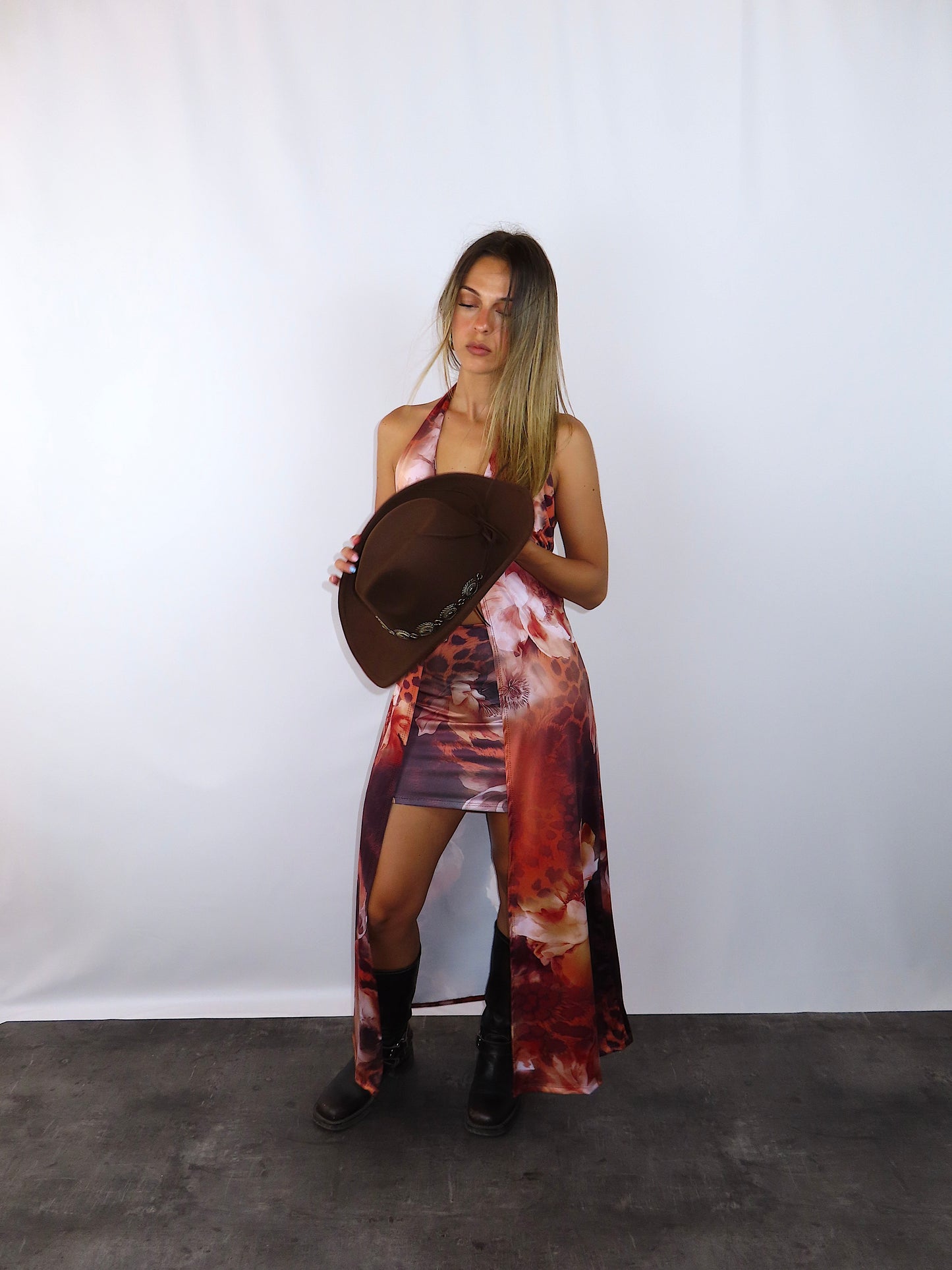 Set ibiza donna rosa vista frontale completa