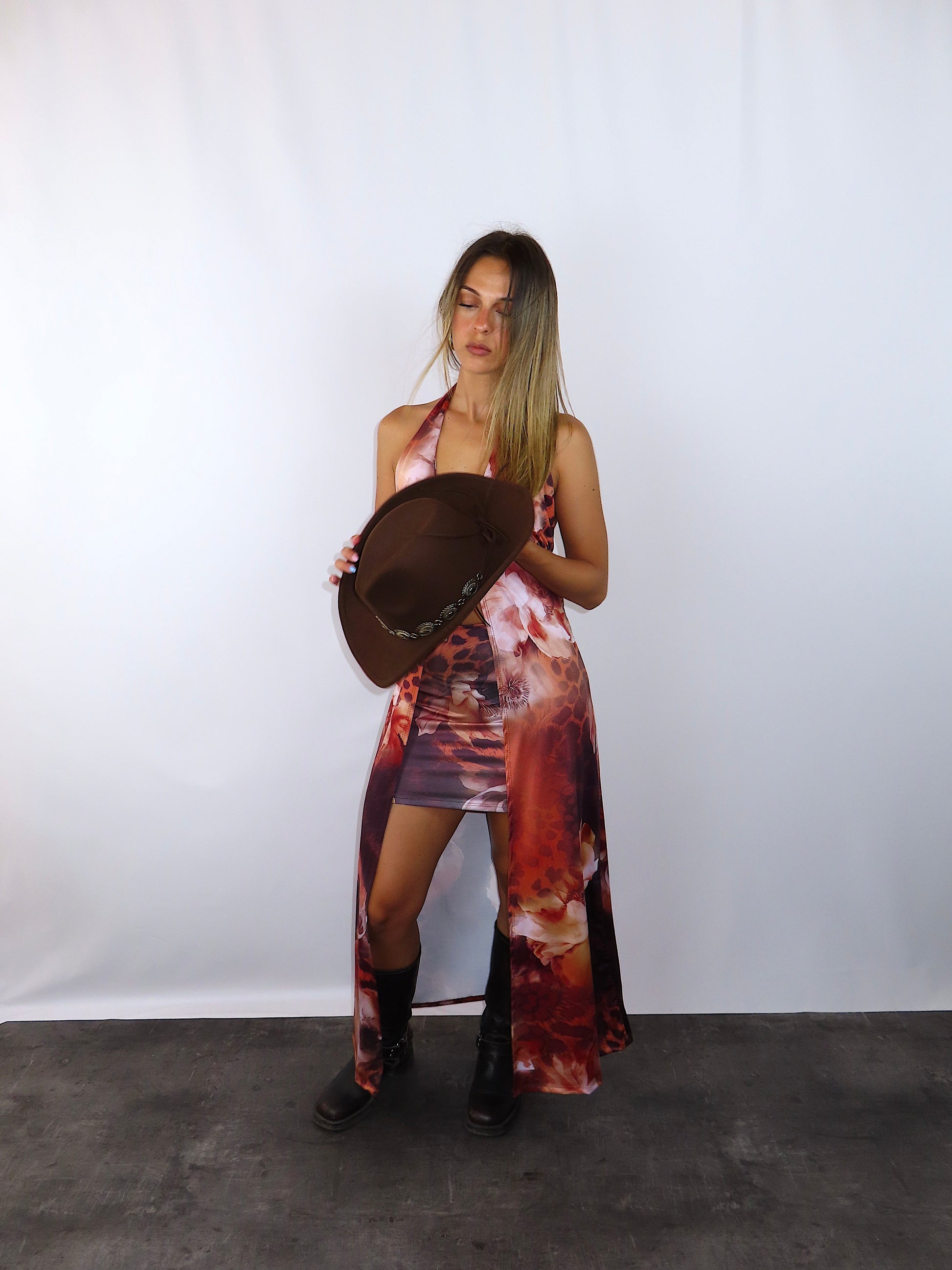Set ibiza donna rosa vista frontale completa